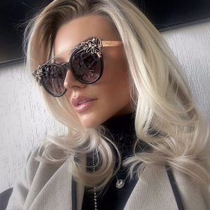Winla New Fashion 2017 Cat Eye Sunglasses Women Luxury Diamond Decoration Reflective Coating Mirrors Shades UV400 Protection