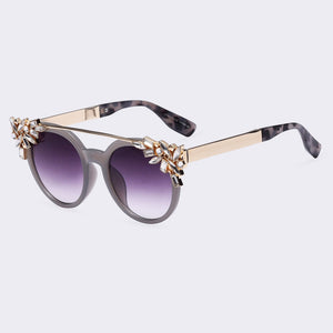 Winla New Fashion 2017 Cat Eye Sunglasses Women Luxury Diamond Decoration Reflective Coating Mirrors Shades UV400 Protection